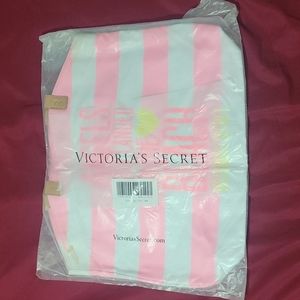 Large pink white canvas beach tote bag purse. Brand new.